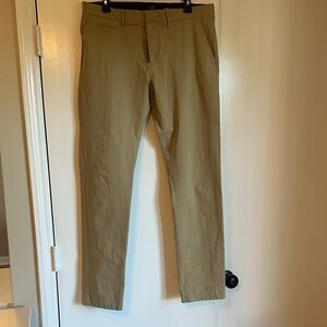 J. Crew Men's 484 Slim fit tech pant
